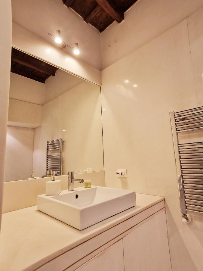 La Giulia Exclusive - Homkeey Apartments Рим Екстериор снимка